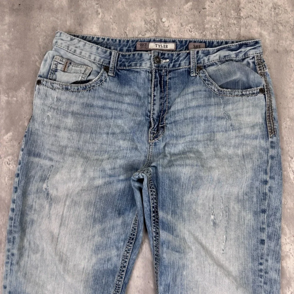 BKE Tyler Mens Jeans Size 38S Straight Leg Stretch Denim Actual 38x28 Distressed